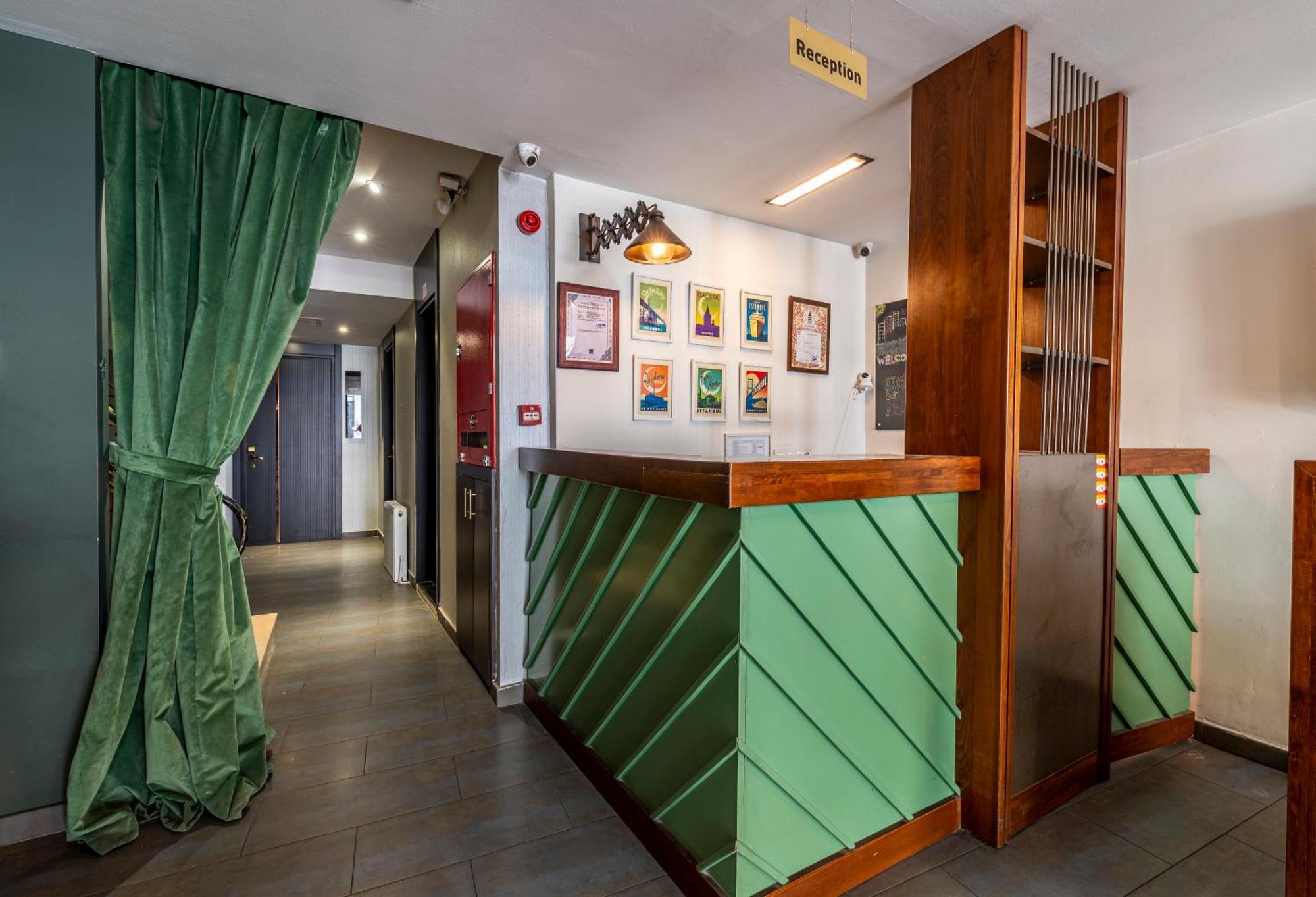 Karakoy Aparts Hotel - Special Category Istanbul Exterior photo