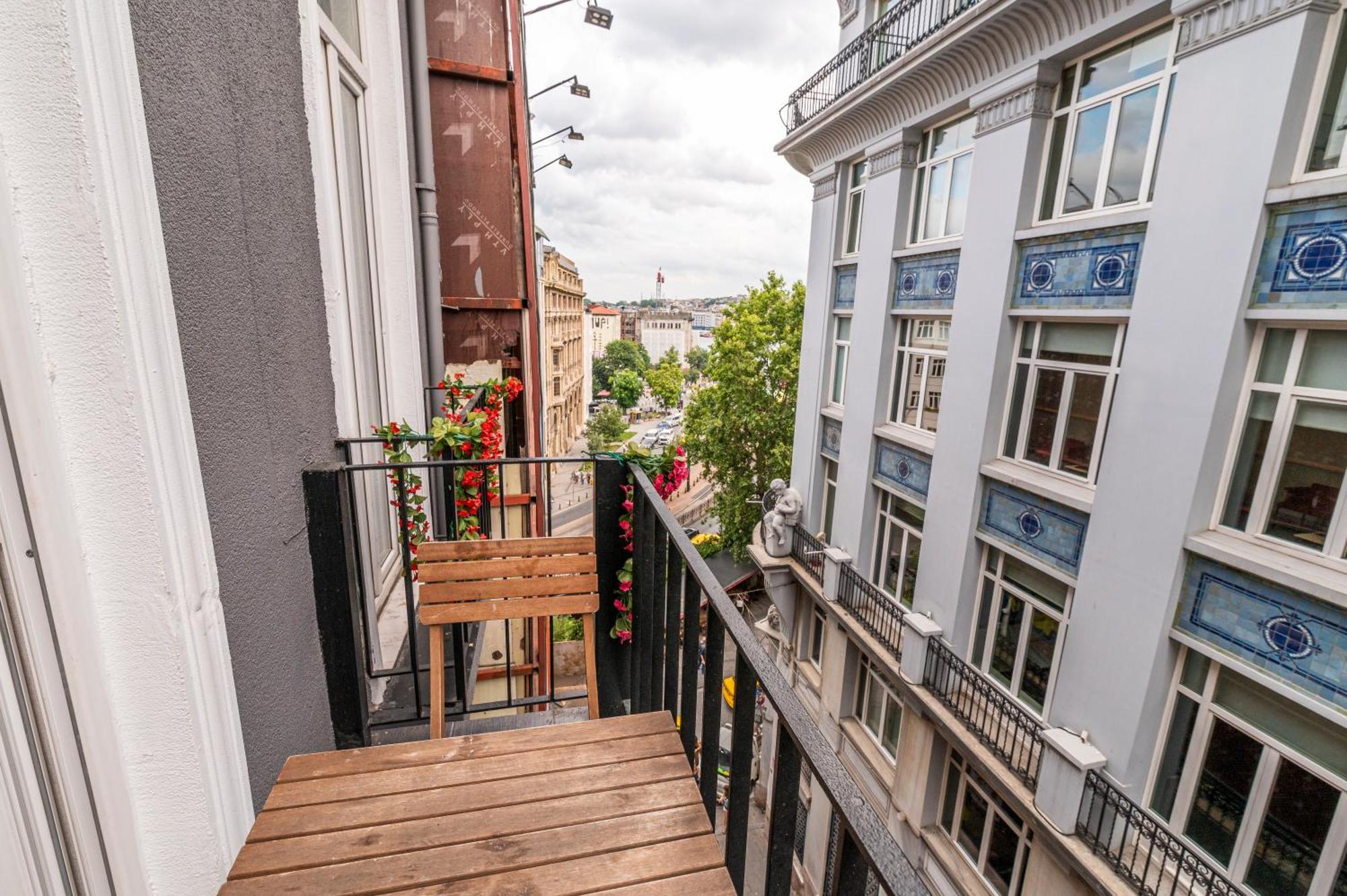 Karakoy Aparts Hotel - Special Category Istanbul Exterior photo